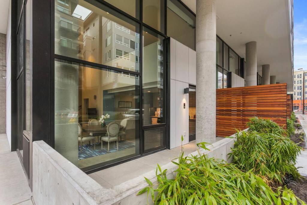 Airy And Open Corner Loft - 92 Walkscore Redmond Eksteriør bilde